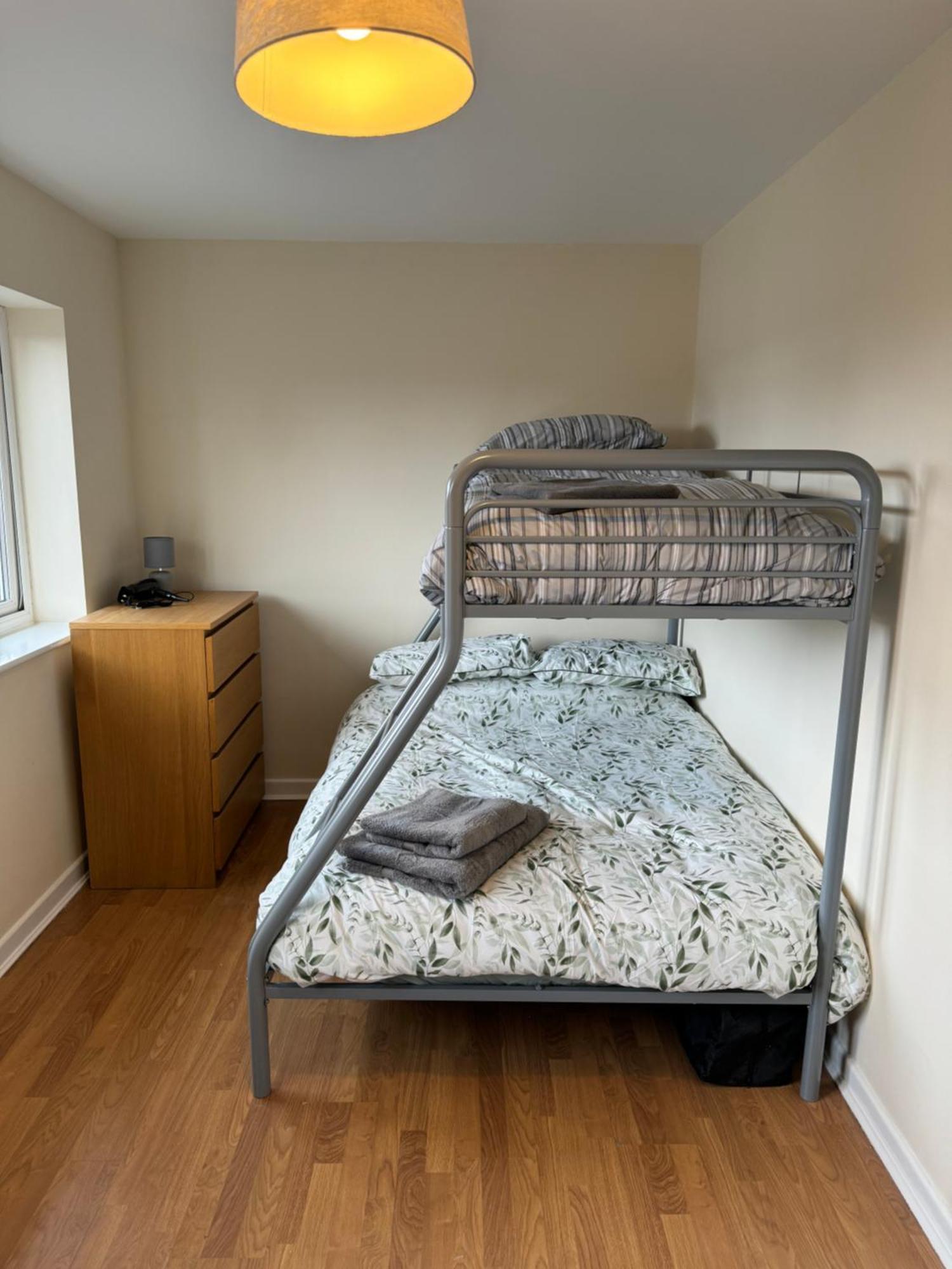 Modern, Quiet, Sleeps 9, Etihad, Coop Live, Manchester Exterior foto