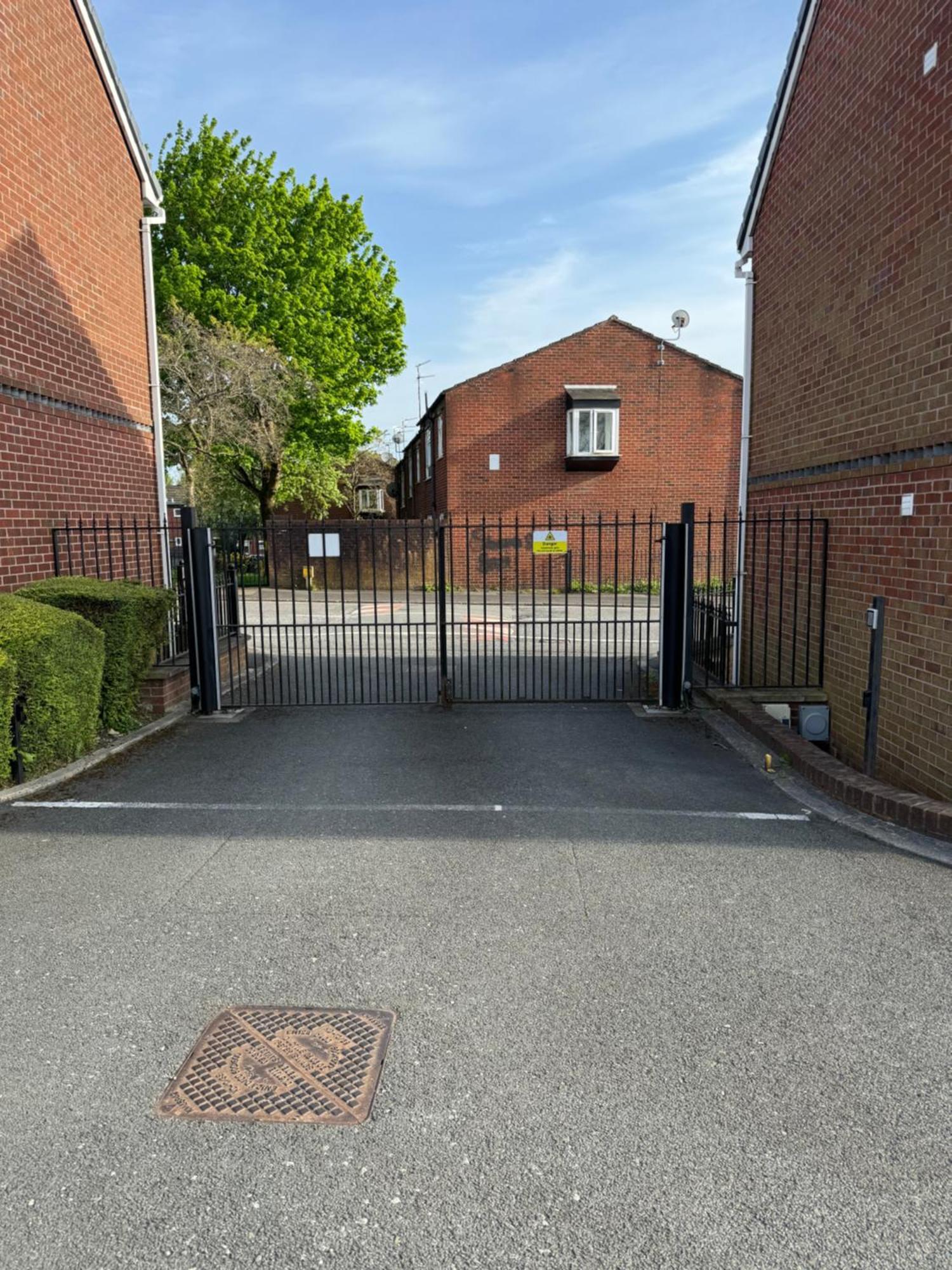 Modern, Quiet, Sleeps 9, Etihad, Coop Live, Manchester Exterior foto